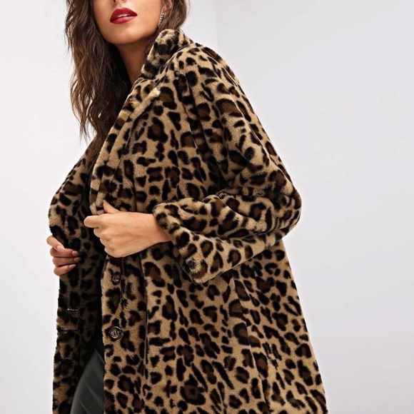 SALE!! LAST ONE☝️-🎉🎉HP!!🎉Vintage Inspired Faux Leopard Print Coat - Picture 5 of 8